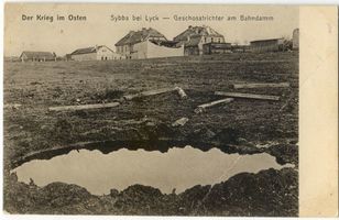 Walden, Ort mit Försterei und Bahnstation, Kreis Lyck Sybba, Geschosstrichter am Bahndamm Erster Weltkrieg