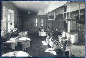 Hohenstein Kr. Osterode, Stadt, Kreis Osterode Hohenstein i. Ostpr., Tannenberg-Krug, Küche ?? 