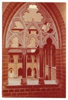 Marienburg, Westpr., Kreis Marienburg Marienburg i. Westpr., Hochschloß, Blick durch Fenster im Kreuzgang Marienburg, Schloß
