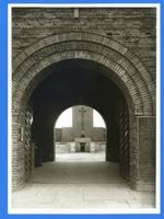 Hohenstein Kr. Osterode, Stadt, Kreis Osterode Hohenstein i. Ostpr., Reichsehrenmal Tannenberg, Haupttor II Hohenstein, Tannenberg-Nationaldenkmal