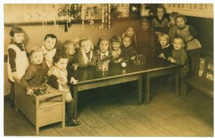 Tannenwalde Stadtkr. Königsberg, Stadtkreis Königsberg Tannenwalde Stadtkr. Königsberg, Bachstraße, ev. Kindergarten Танненвальде, городской округ Кёнигсберг, Бахштрассе, евангелический детский сад