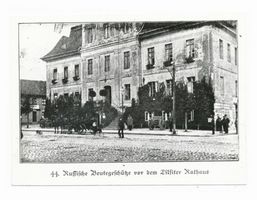 Tilsit, Stadt, Stadtkreis Tilsit Tilsit, Russische Beutegeschütze vor dem Rathaus 
