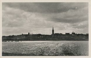 Rastenburg, Stadt, Kreis Rastenburg Rastenburg, Ortsansicht am Oberteich - Abendstimmung II Rastenburg, Stadtansichten