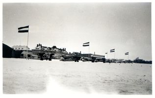Königsberg (Pr.), Stadtkreis Königsberg Königsberg, Flughafen Devau im Schnee Königsberg, Flughafen Devau