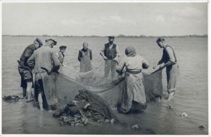  Kurische Nehrung, Fischer am Haff Куршская коса, рыбак на заливе