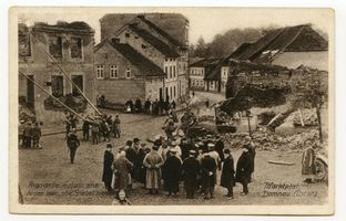 Domnau, Stadt, Kreis Bartenstein Domnau, Marktplatz, Kriegsschäden Erster Weltkrieg
