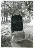 Lötzen, Stadt, Kreis Lötzen Lötzen, Friedhof, Gedenkstein Generalmajor Peter von Blanckensee 