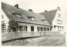 Laukischken, Ort, Kreis Labiau Laukischken, Volksschule Лаукишкен, народная школа