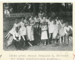 Ortelsburg, Stadt, Kreis Ortelsburg Ortelsburg, Ortelsburger Volkstanzkreis bei einem sonntäglichen Ausflug 