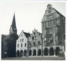Allenstein, Stadtkreis Allenstein Allenstein, Marktplatz, Evangelische Kirche, Giebelhäuser II Алленштайн, рыночная площадь, евангелическая церковь, дома с фронтонами, II