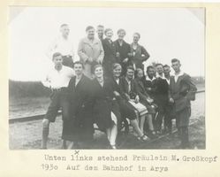 Ortelsburg, Stadt, Kreis Ortelsburg Ortelsburg, Ortelsburger Volkstanzkreis auf dem Bahnhof in Arys 