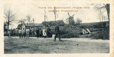 Liebenberg, Kreis Ortelsburg Liebenberg, Straßenfront durch Krieg zerstört 