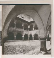 Heilsberg Kr. Heilsberg, Stadt, Kreis Heilsberg Heilsberg Kr. Heilsberg, Schloß, Schloßhof mit stimmungsvollem Kreuzgang Хайльсберг, р-н Хайльсберг, замок, замковый двор с живописным клуатром