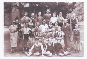 Metgethen, Ort und Bahnstation, Stadtkreis Königsberg Metgethen, Oberschule,  Einschulungsjahrgang 1934 (1937?) 