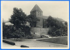 Braunsberg Kr. Braunsberg, Kreis Braunsberg Braunsberg, Gymnasium, Pfaffenturm Braunsberg, Gymnasium (Hosianum, seit 1937 Hermann-von-Salza-Schule)