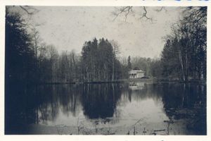 Beinuhnen, Kreis Angerapp Beynuhnen, Park mit Laokoontempel II Байнунен, парк с храмом Лаокоона, II