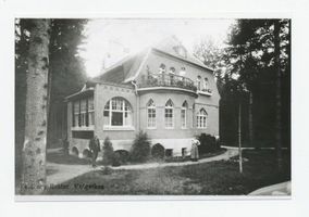 Metgethen, Ort und Bahnstation, Stadtkreis Königsberg Hohenzollernweg 5 Metgethen,  Hohenzollernweg 5, Ev. Pfarrhaus Metgethen, Häuser früher und heute