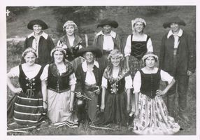 Schwenten, Kreis Angerburg Ogonken, 400 Jahrfeier, Jungmädchenverein 