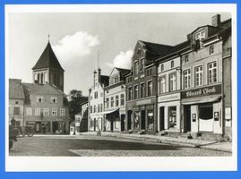 Landsberg, Stadt, Kreis Preußisch Eylau Landsberg i. Ostpr., Marktplatz (mit Blick auf Ev. Kirche) Ландсберг в Восточной Пруссии, рыночная площадь (с видом на евангелическую церковь)