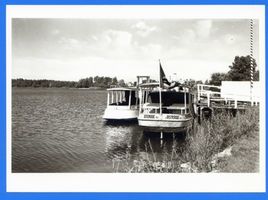 Osterode (Ostpr.), Kreis Osterode Osterode (Ostpr.), Drewenzsee, Dampferanlegestelle (vor 1945) mit Schiffen  Hertha  und  Konrad  