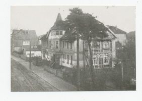 Metgethen, Ort und Bahnstation, Stadtkreis Königsberg Bahnweg 1,3 Metgethen, Bahnweg, Villa  Posa  mit Post und Raifeisenhaus Metgethen, Häuser früher und heute