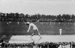 Tilsit, Stadt, Stadtkreis Tilsit Tilsit, Heimatfest 22.-24.08.1930, Hindenburg-Stadion, Vorführung der Frauenabteilung des MTV Tilsit, Hindenburg-Stadion