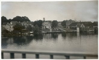 Nikolaiken Kr. Sensburg, Kreis Sensburg Nikolaiken Kr. Sensburg, Blick von der neuen Brücke über den See auf den Marktplatz Masurische Seen