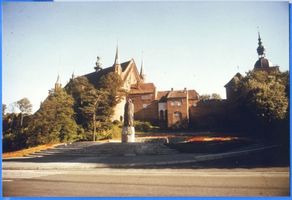 Frauenburg, Kreis Braunsberg Frauenburg, Dom und Kopernikusdenkmal III Frauenburg, Kopernikus-Denkmal