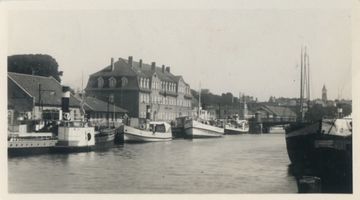 Memel, Stadt, Stadtkreis Memel Memel, Hafen, Dampferanlegestelle mit Zollhaus Memel, Hafenmotive