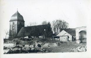 Passenheim, Stadt, Kreis Ortelsburg Passenheim, Kirche und zerstörte Häuser III 