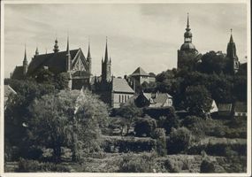 Frauenburg, Kreis Braunsberg Frauenburg, Dom mit Glockenturm und Kopernikus-Denkmal VII Frauenburg, Dom