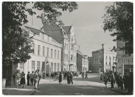 Rastenburg, Stadt, Kreis Rastenburg Rastenburg, Königsberger Straße mit früher Sparkasse, LIchtspiele und Hotel Rastenburg, Stadtansichten
