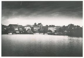 Preußisch Eylau, Kreis Preußisch Eylau Preußisch Eylau, Stadtansicht über den See 