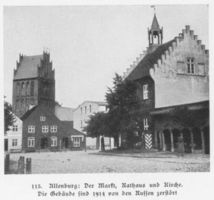 Allenburg, Stadt, Kreis Wehlau Allenburg, Markt mit Rathaus und Kirche, 1914 von den Russen zerstört 