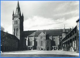 Königsberg (Pr.), Stadtkreis Königsberg Königsberg (Pr.), Schloßhof mit Schloßkirche Кёнигсберг (Пр.), замковый двор с Замковой церковью
