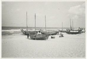  Ostsee, Fischerboote am Strand 