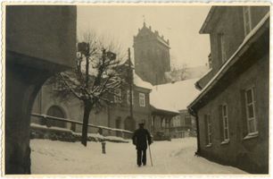 Gerdauen, Stadt und Bahnstation, Kreis Gerdauen Gerdauen, Straßenansicht mit Blick auf die Kirche II Гердауэн, вид улицы с видом на церковь II