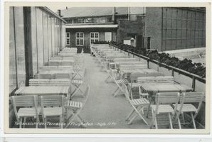 Königsberg (Pr.), Stadtkreis Königsberg Königsberg, Dervau, Flughafen, Freiterrasse am Verwaltungs- und  Empfangsgebäude Кёнигсберг, Девау, аэропорт, открытая терраса у административно-вокзального здания