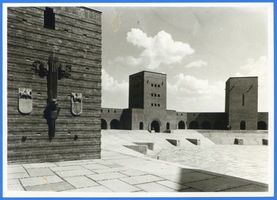 Hohenstein Kr. Osterode, Stadt, Kreis Osterode Hohenstein i. Ostpr., Reichsehrenmal Tannenberg Innenhof, Teilansicht III Хоэнштайн в Вост. Пруссии, имперский памятник павшим Танненберг, внутренний двор, частичный вид, III