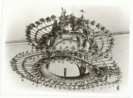 Königsberg (Pr.), Stadtkreis Königsberg Königsberg (Pr.), Prussia-Museum, Hängeleuchter aus geflochtenem Stroh Кёнигсберг (Пр.), музей «Пруссия», подвесной светильник из плетёной соломы