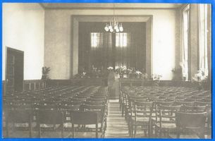 Passenheim, Stadt, Kreis Ortelsburg Passenheim, Mackensen-Schule, Aula Пассенхайм, школа Макензена, актовый зал
