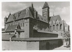 Marienburg, Westpr., Kreis Marienburg Marienburg, Hochschloss und Schlosskirche von  Südosten XXIV Marienburg, Schloß