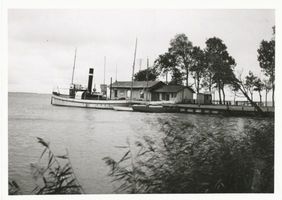 Schwarzort, Kreis Memel Schwarzort, Dampfer an der Anlegestelle Шварцорт, пароход у пристани
