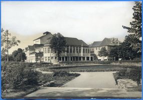 Königsberg (Pr.), Stadtkreis Königsberg Hufenallee 2 Königsberg (Pr.), Neues Schauspielhaus mit Anlagen X Кёнигсберг (Пр.), Новый драматический театр с садом, X