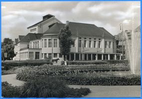 Königsberg (Pr.), Stadtkreis Königsberg Hufenallee 2 Königsberg (Pr.), Neues Schauspielhaus mit Anlagen IX Кёнигсберг (Пр.), Новый драматический театр с зелёными насаждениями, IX