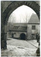 Neidenburg, Stadt, Kreis Neidenburg Neidenburg, Die Neidenburg, Blick in den Vorhof II Neidenburg, Schloß
