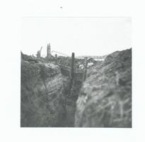 Tilsit, Stadt, Stadtkreis Tilsit Tilsit, Die gesprengte Luisen-Brücke aus dem Schützengraben fotografiert XI 