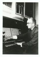  Ganz Ostpreußen, Prof. Herber Brust an der Schiffdorfer Orgel Ostpreußische Musiker