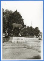 Gumbinnen, Stadt, Kreis Gumbinnen Magazinplatz Gumbinnen, Elchstandbild V Gumbinnen, Elchdenkmal