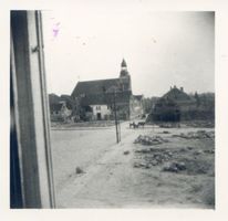 Bischofstein, Kreis Rößel Bischofstein, Blick über den zerstörten Markt Ostpreußen, Zweiter Weltkrieg und das Ende